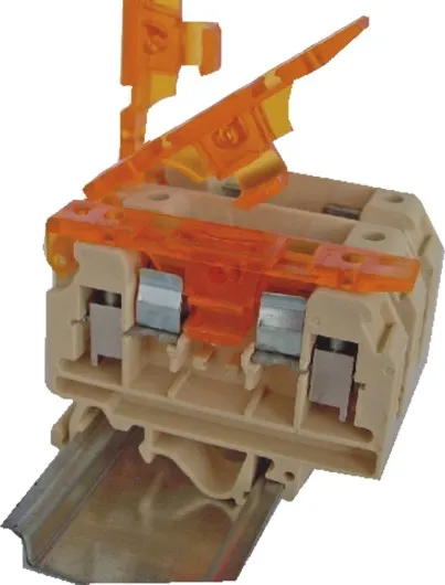 Line-up terminal access. VE 4 S/250 003901859